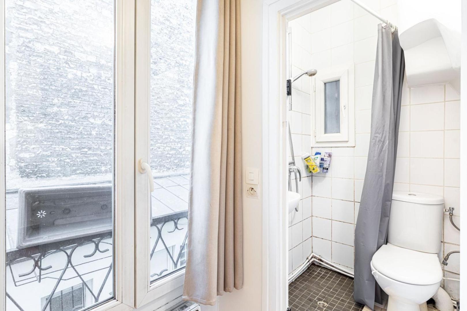 Guestready - Blissful Cocoon Near Belleville Park Appartement Parijs